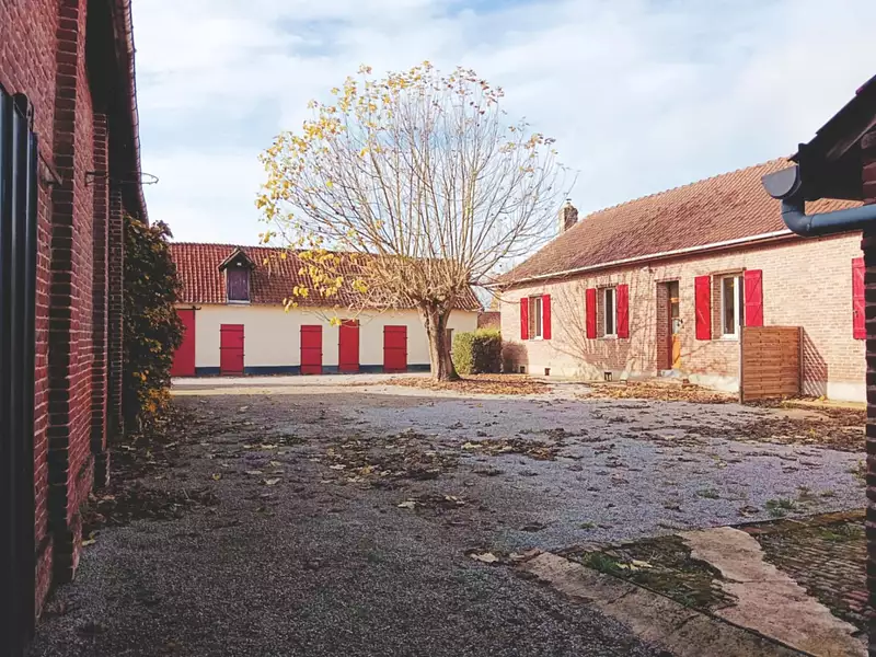 Maison, 244 m²
