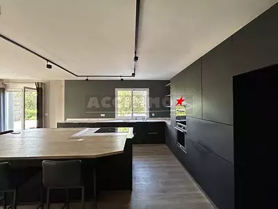 Maison, 184 m²