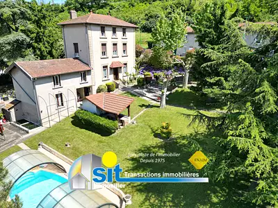 Maison, 198 m²