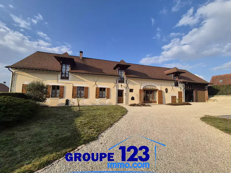 Maison, 207 m²