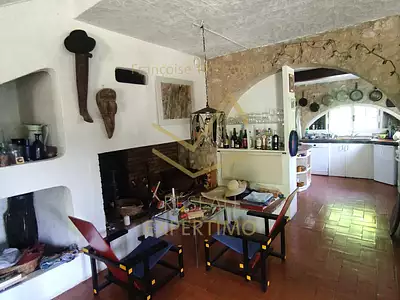Maison, 221 m²