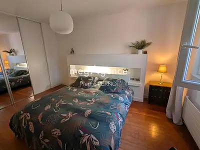 Maison, 240 m²