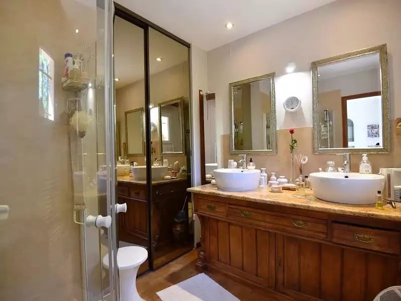 Maison, 228 m²