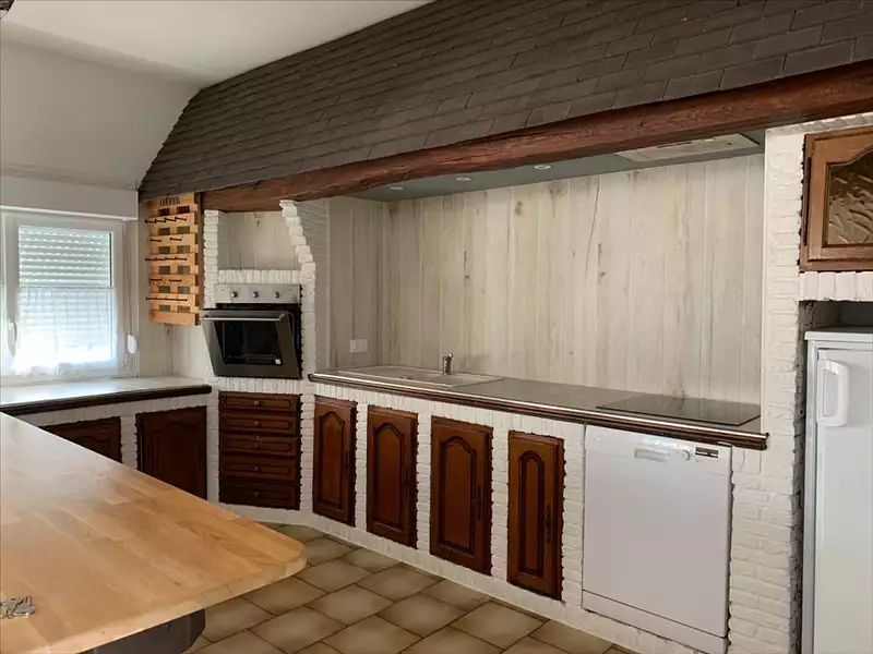 Immeuble, 654 m²