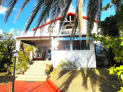 Maison, 230 m²