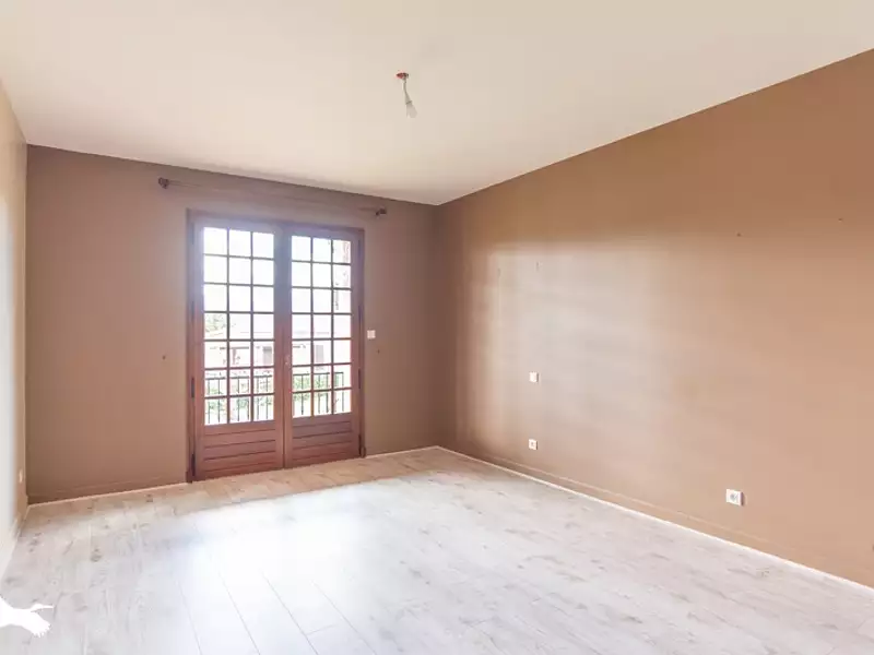 Maison, 221 m²