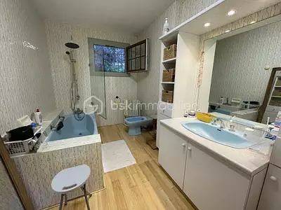 Maison, 200 m²