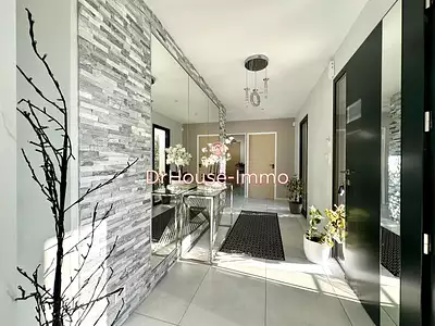 Maison, 250 m²