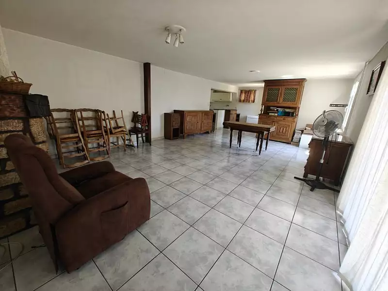 Maison, 163 m²