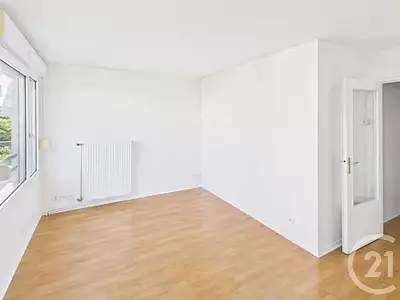 173 000 € 5 767 €/m² Appartement • 30 m² • 1 pièce Montigny-le-Bretonneux (78180)