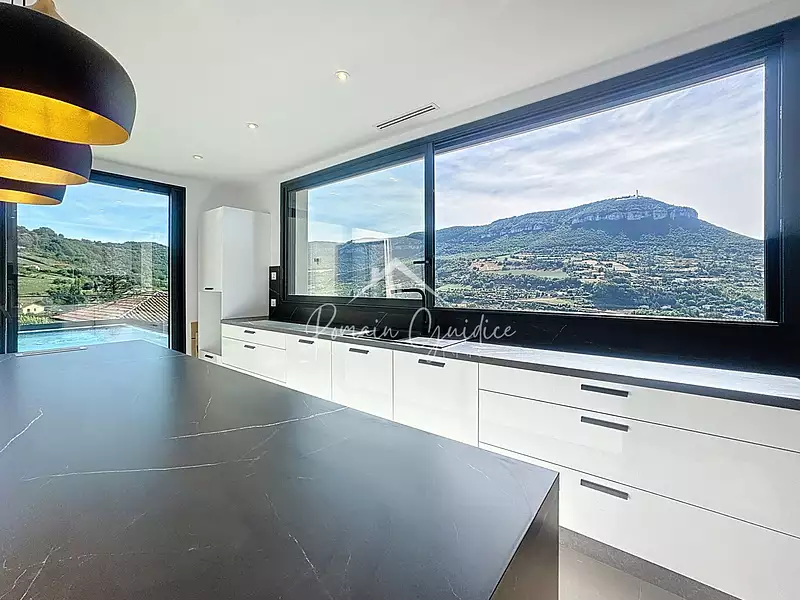 Maison, 124 m²