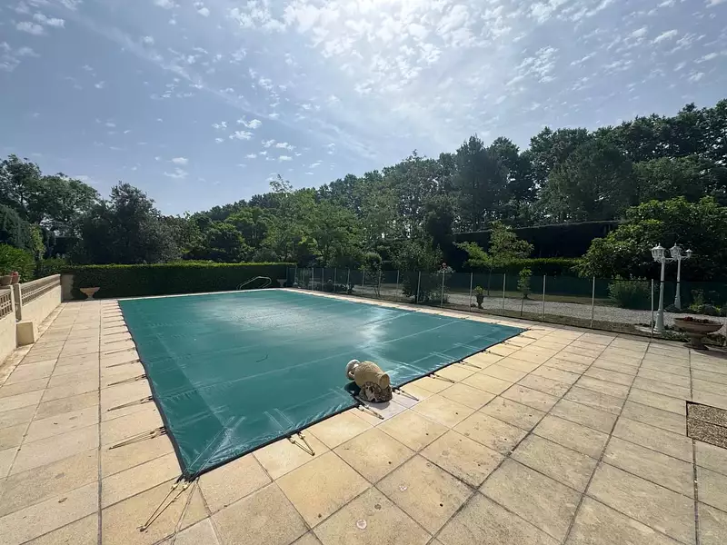Maison, 237 m²