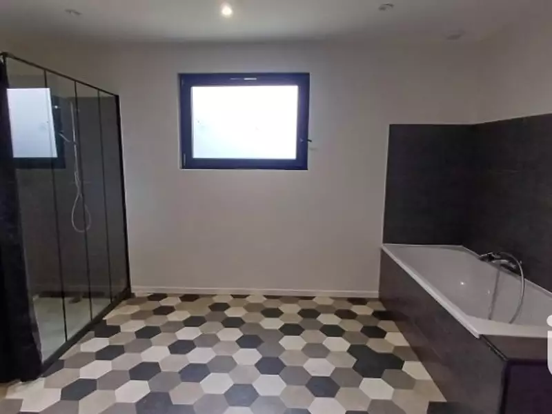 Maison, 122 m²