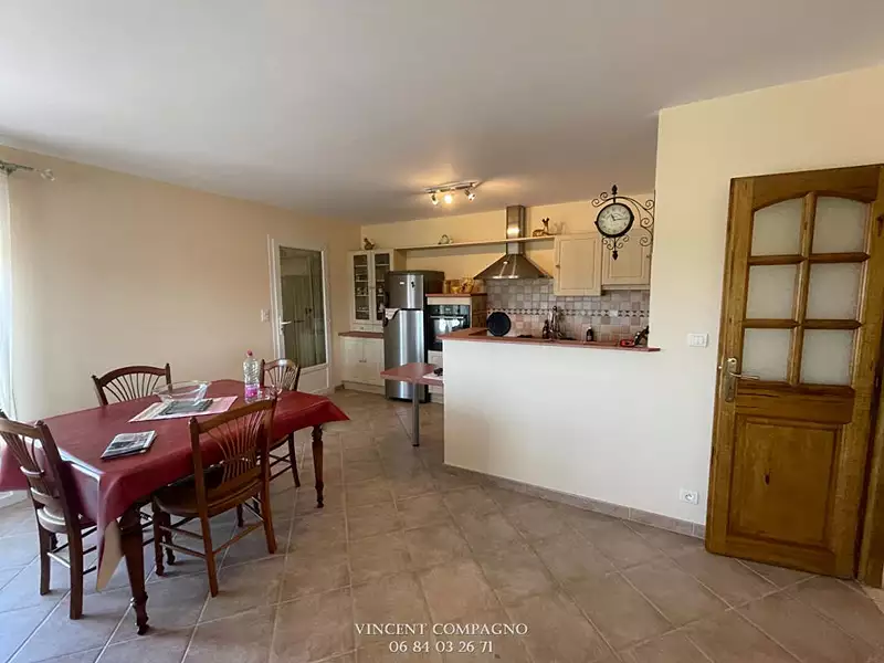 Maison, 220 m²
