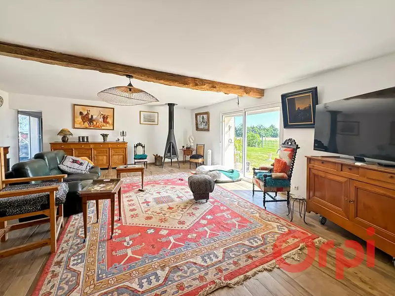Maison, 266 m²