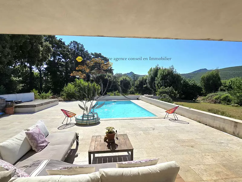 Maison, 135 m²