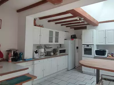 Maison, 261 m²