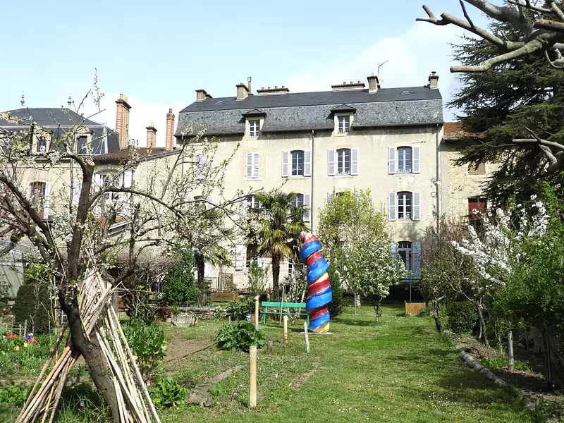 Immeuble, 600 m²
