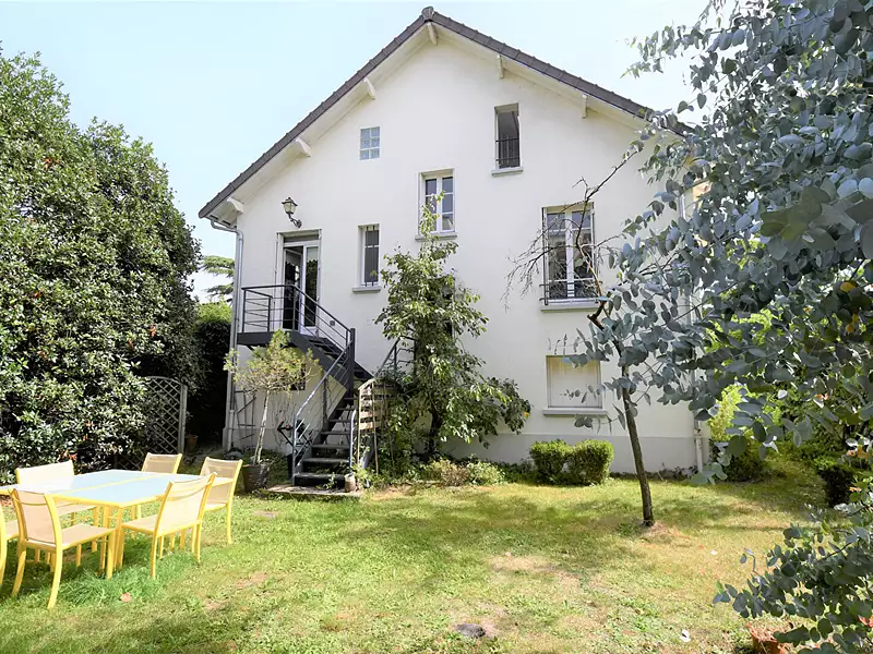 Maison, 185,04 m²
