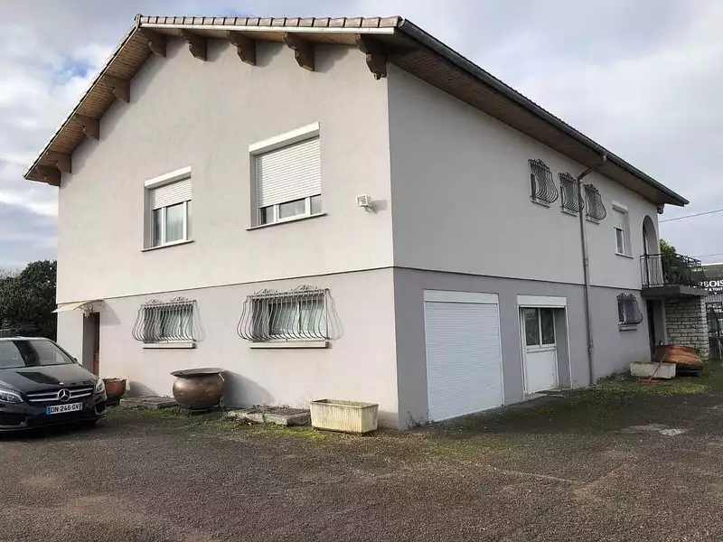 Maison, 250 m²