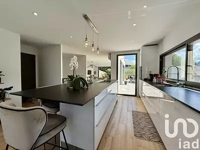 Maison, 170 m²