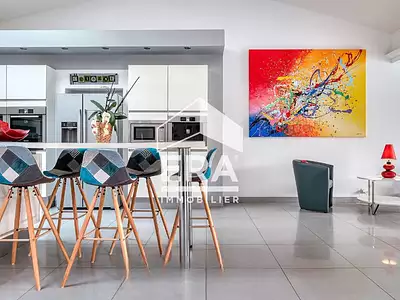 Maison, 381 m²