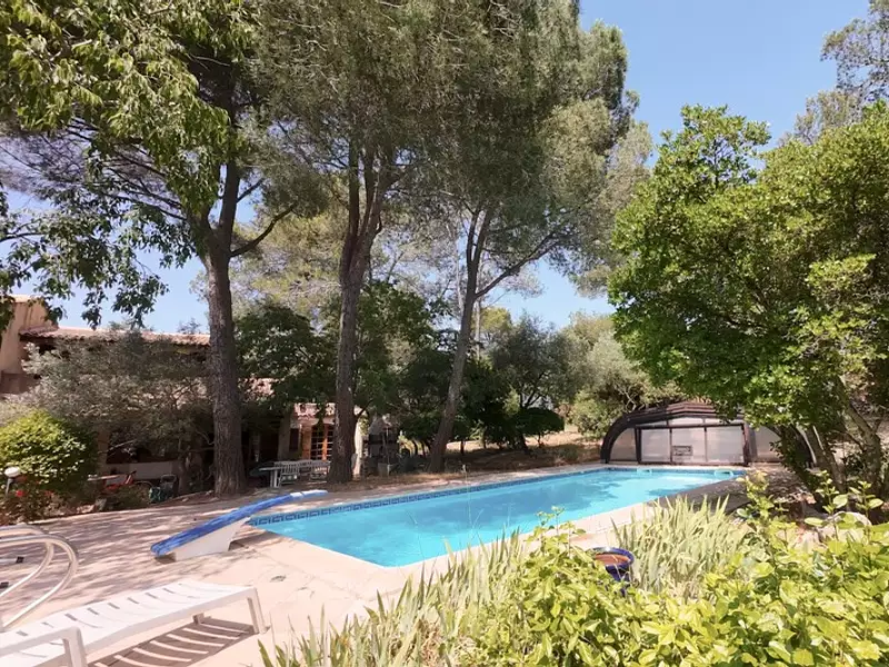 Maison, 180 m²
