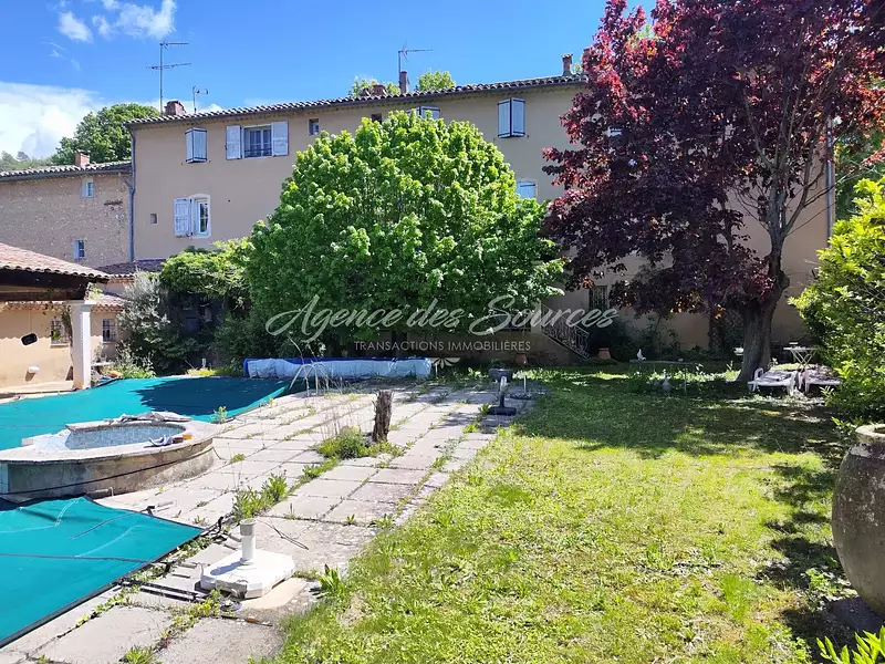 Maison, 267,9 m²