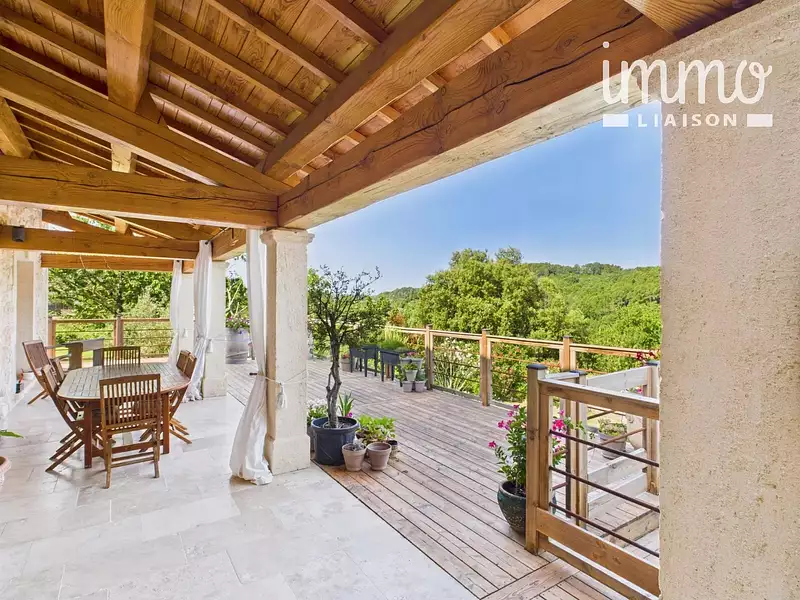 Maison, 266 m²