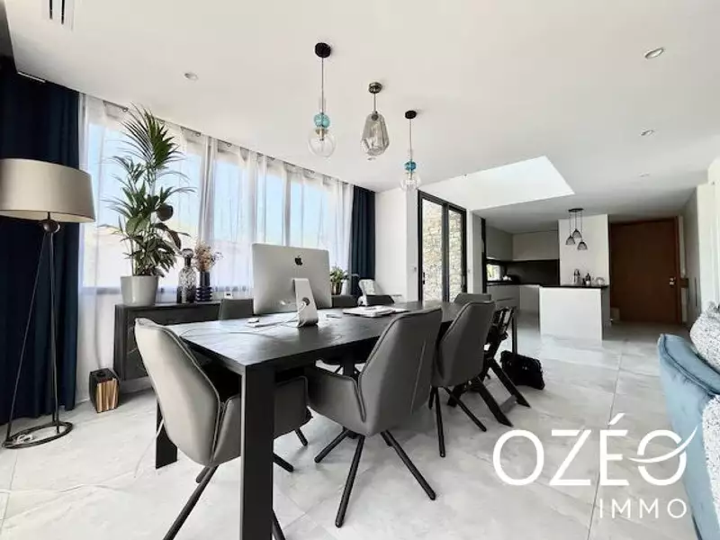 Maison, 140 m²