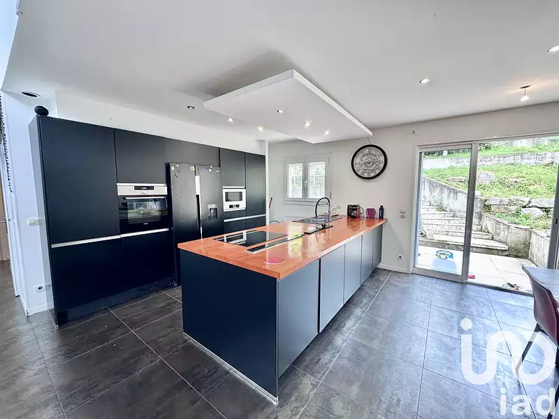 Maison, 160 m²
