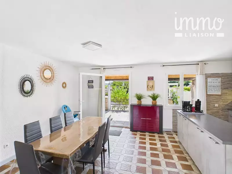 Maison, 250 m²