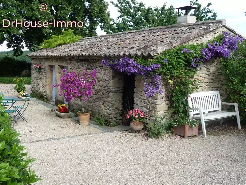 Maison, 330 m²