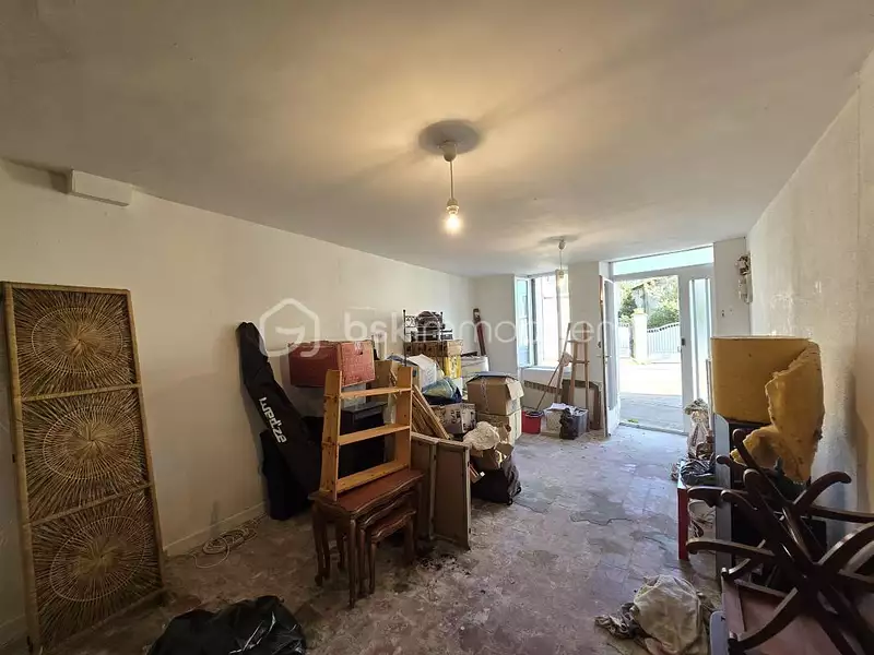 Immeuble, 85 m²