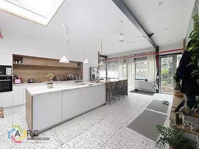 Appartement, 354 m²