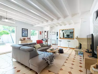Maison, 166 m²