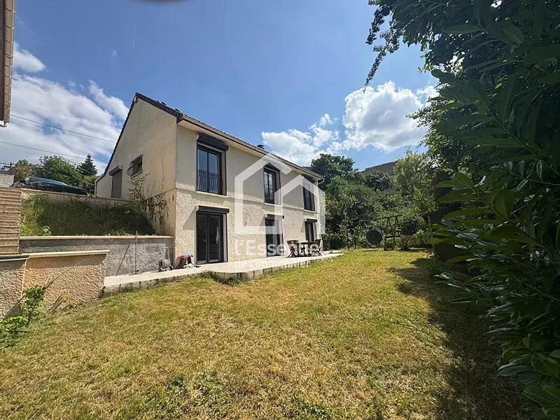 Maison, 169 m²