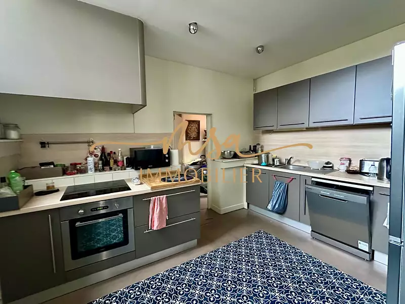 Immeuble, 525 m²