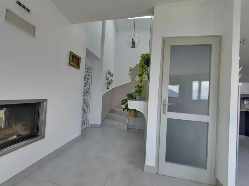 Maison, 165 m²