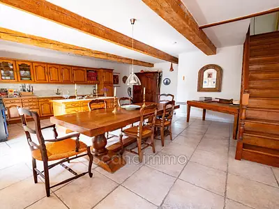 Maison, 220 m²
