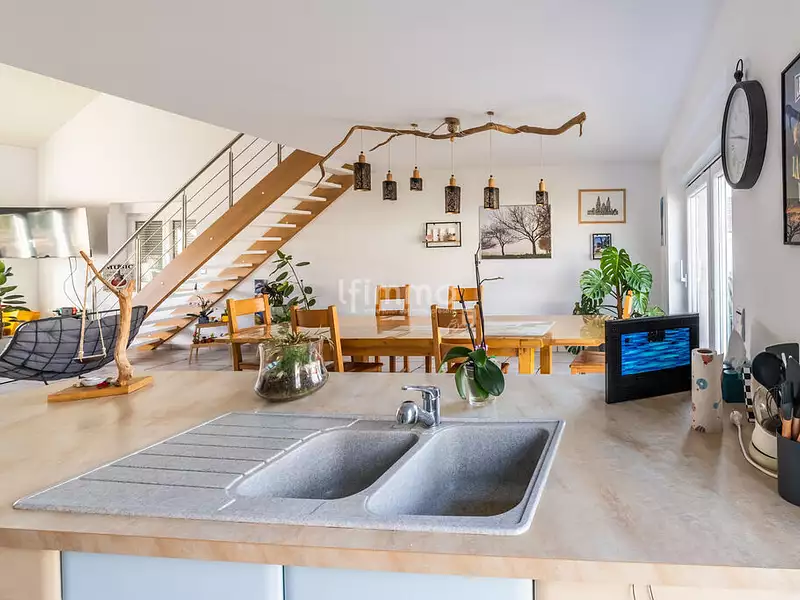Maison, 165 m²