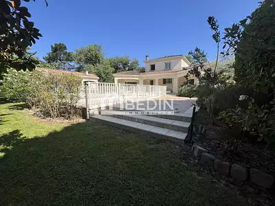 Maison, 162,9 m²