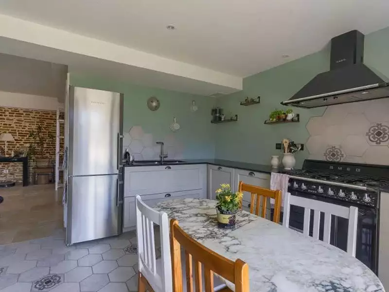Maison, 170 m²