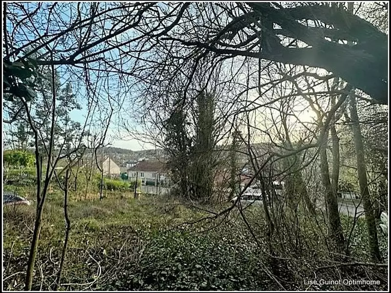 Terrain, 606 m²