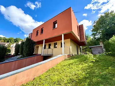 Maison, 255 m²