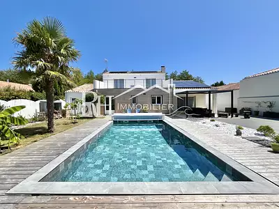 Maison, 198 m²