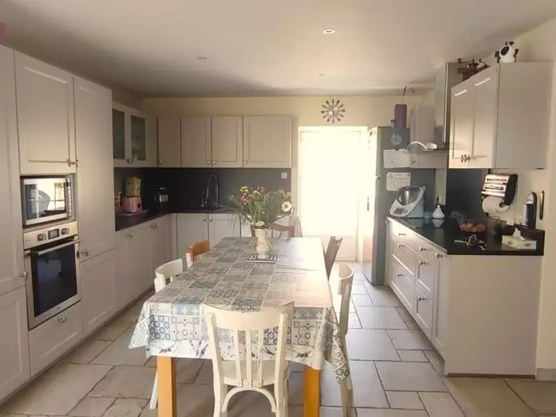Maison, 258 m²