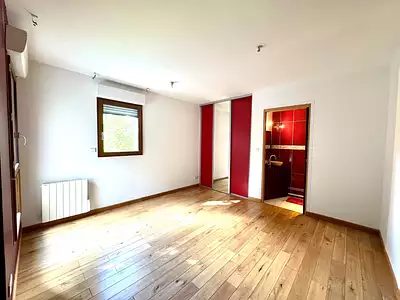 Maison, 255 m²