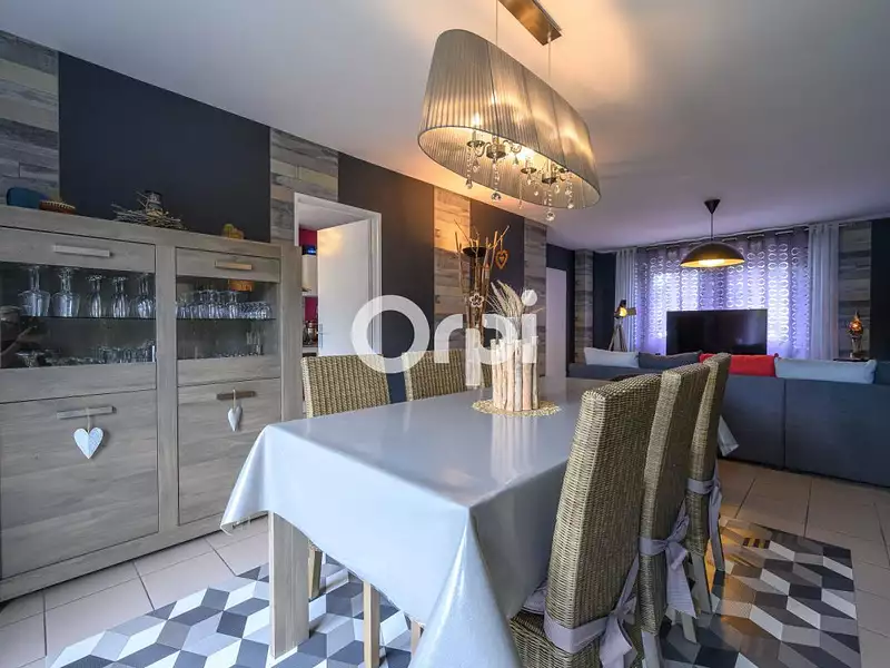 Maison, 98 m²