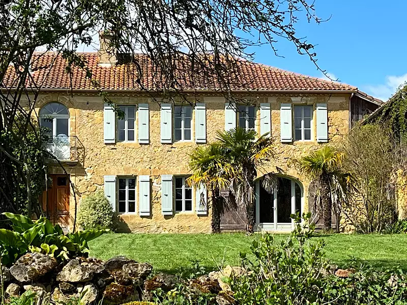 Maison, 215 m²